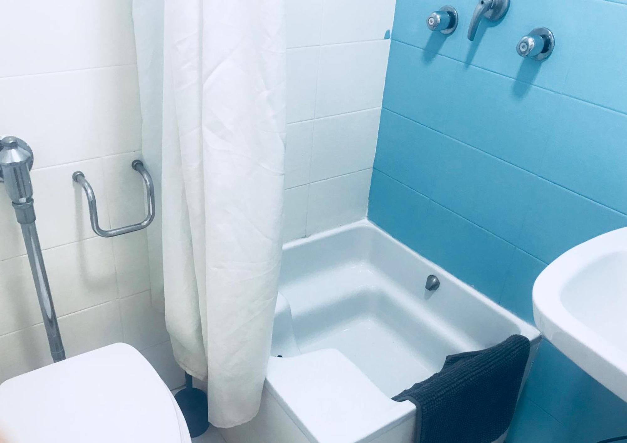 Hugo Beach Hotel & Apartments غانديا المظهر الخارجي الصورة